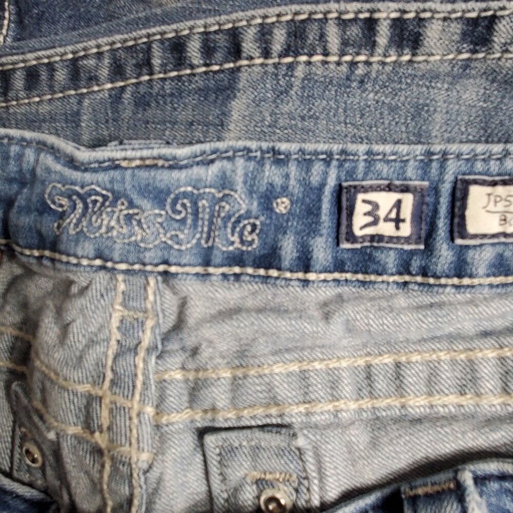 Miss Me Womens Size 29 Medium Wash Bootcut Jeans With Embellished Back Pockets - Picture 3 of 15